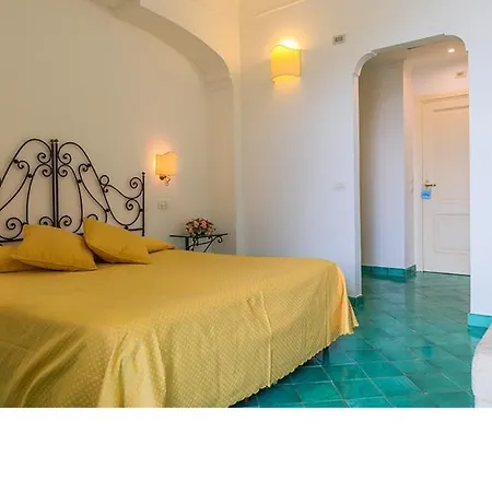 Bacio Del Sole Bed & Breakfast 4*