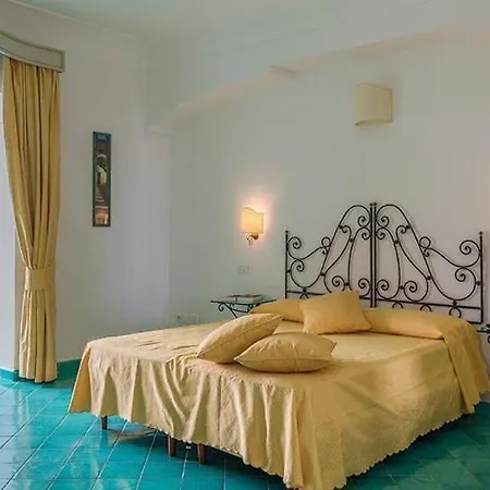 Bed and Breakfast Bacio Del Sole Ποζιτάνο