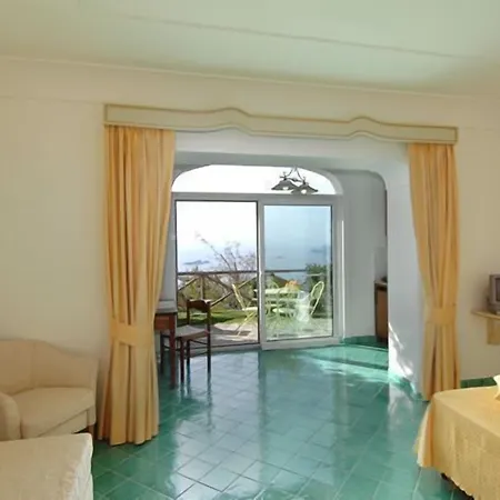 Bed & Breakfast Bacio Del Sole 4*