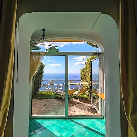 Bed & Breakfast Bacio Del Sole 4*