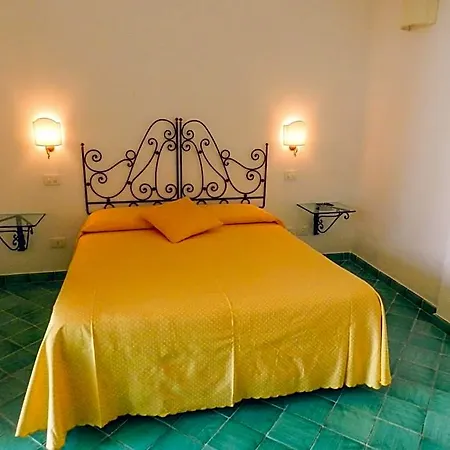 Bacio Del Sole Bed & Breakfast Positano