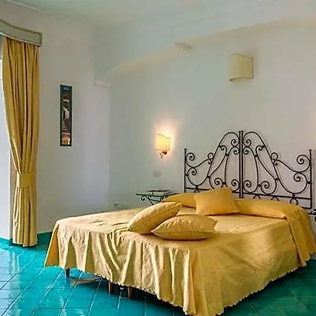 Bed & Breakfast Bacio Del Sole Positano