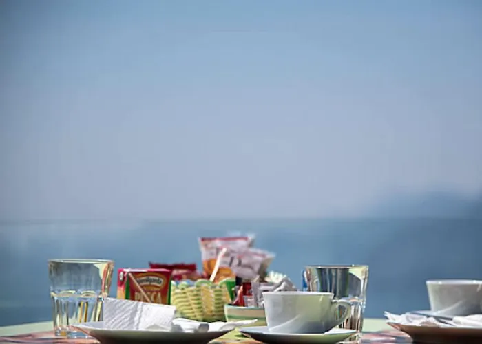 Bacio Del Sole Bed & Breakfast Positano