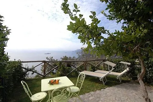 Bed & Breakfast Bacio Del Sole 4*