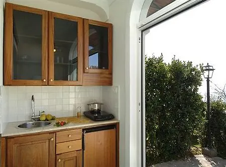 Bacio Del Sole Bed & Breakfast Positano