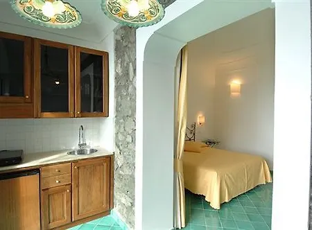 Bacio Del Sole Bed & Breakfast 4*