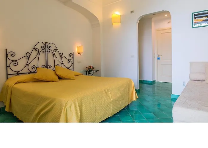 Bacio Del Sole Bed and Breakfast 4*